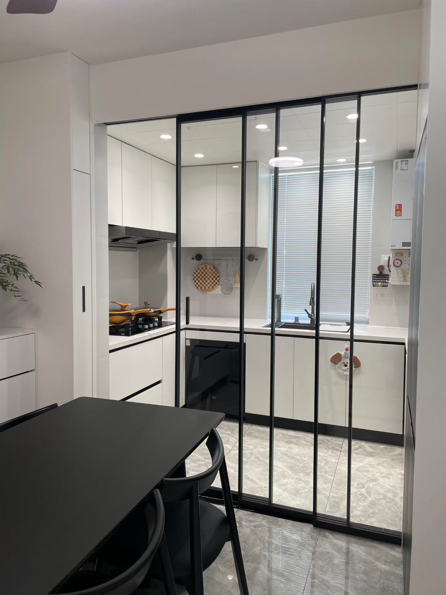 Interlocking door