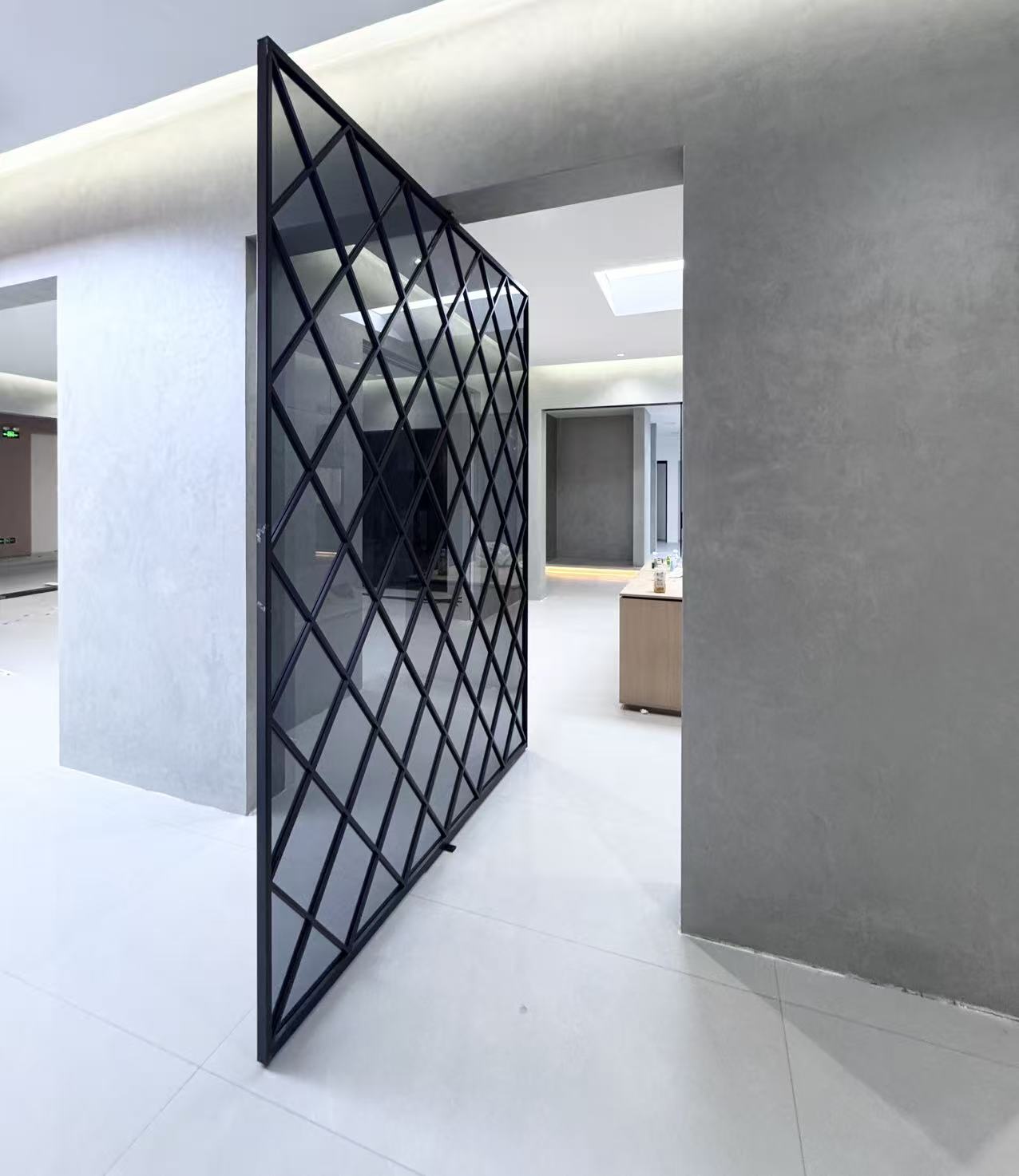 Revolving door accessories 4