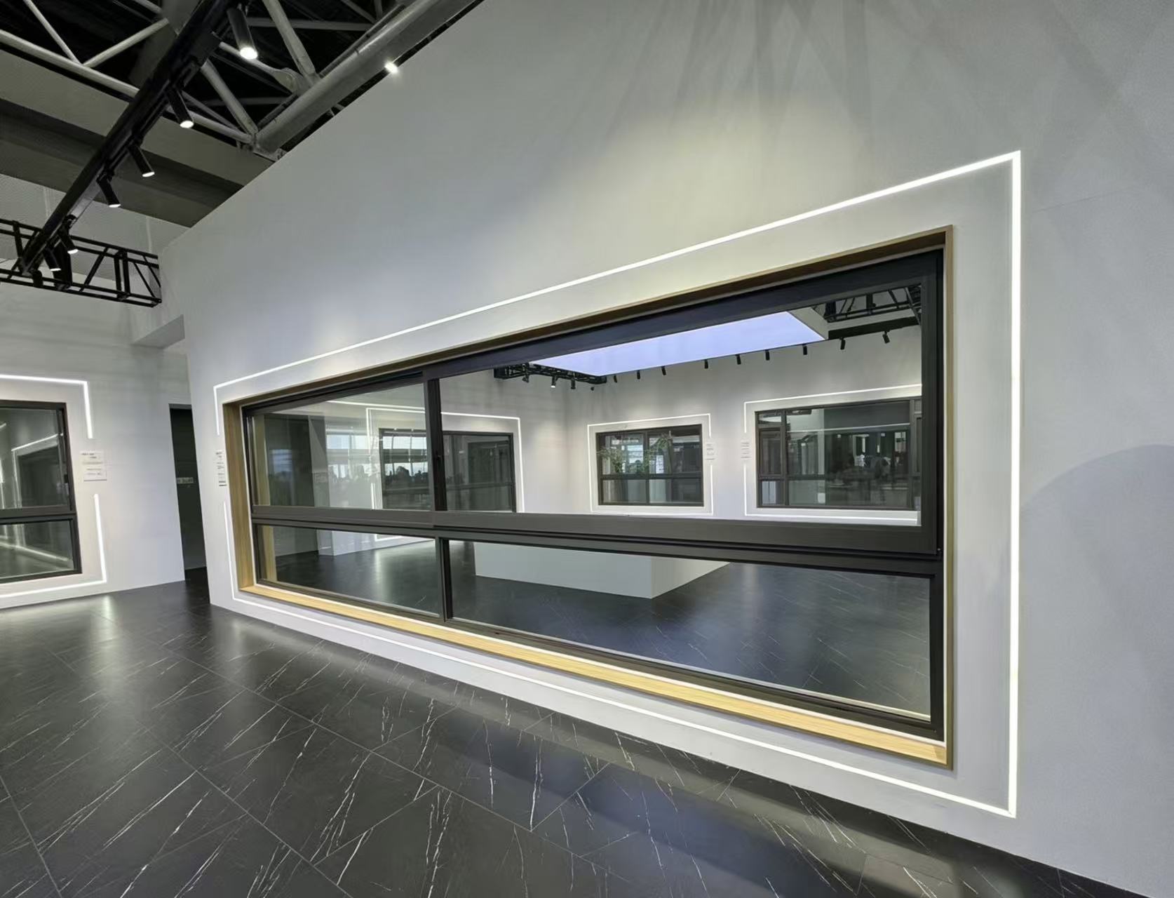 Electric lifting window