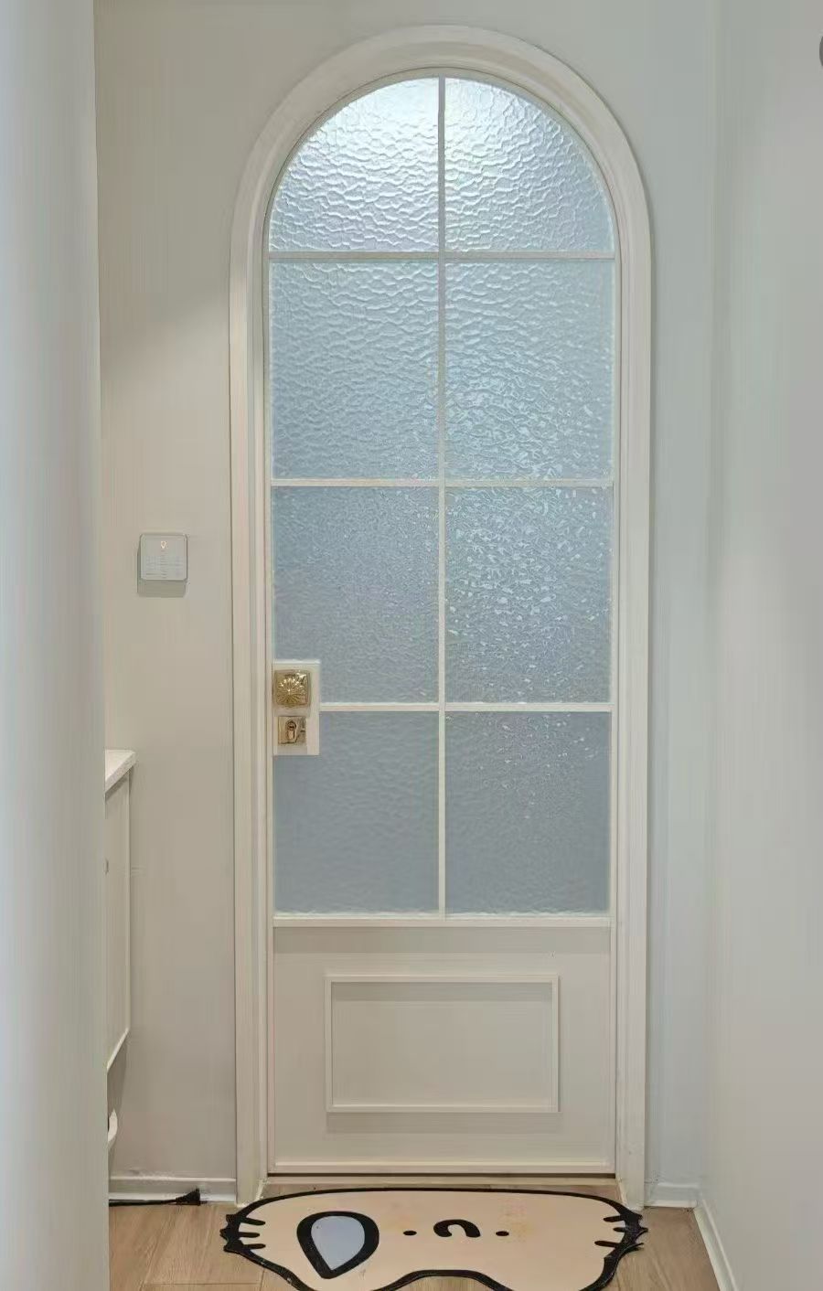 French arc-shaped arched glass swing door 4